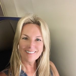 Meet your Posher, Debra